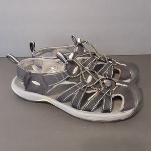 KEEN KANYON FISHERMAN BLACK WATERPROOF SLIP ON BUNGEE SANDALS 1126-BKGA  SIZE 9